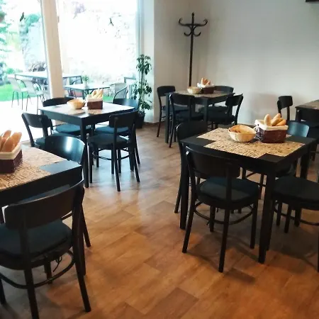 Penzion Liduska S Kavarnou