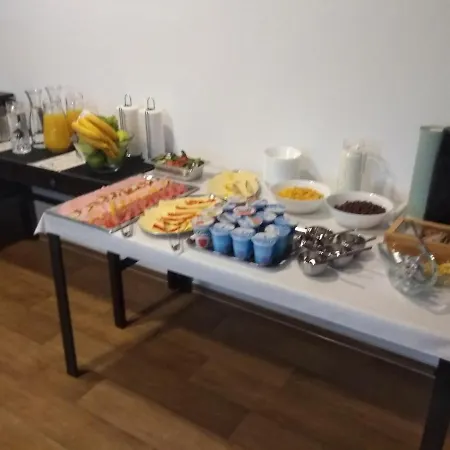 Liduska S Kavarnou Gasthuis Bechyně