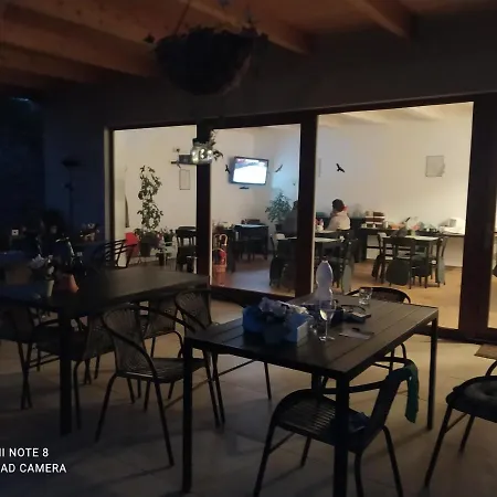 Liduska S Kavarnou Gasthuis Bechyně