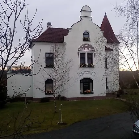 Liduska S Kavarnou Affittacamere