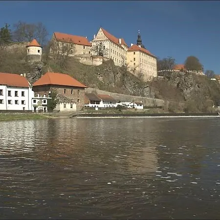 Liduska S Kavarnou 3*