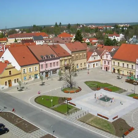 Liduska S Kavarnou Bechyně