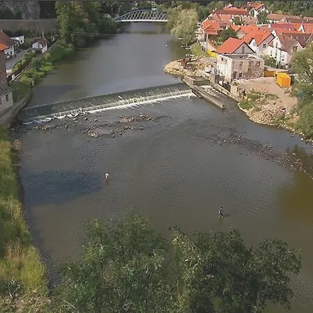 Liduska S Kavarnou Bechyně