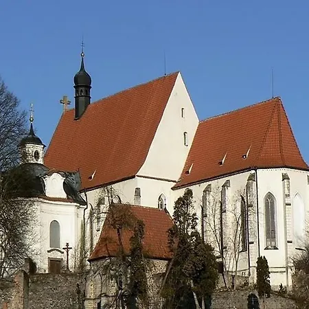 Liduska S Kavarnou Penzion Bechyně