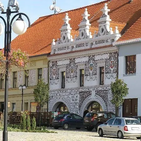 Liduska S Kavarnou
