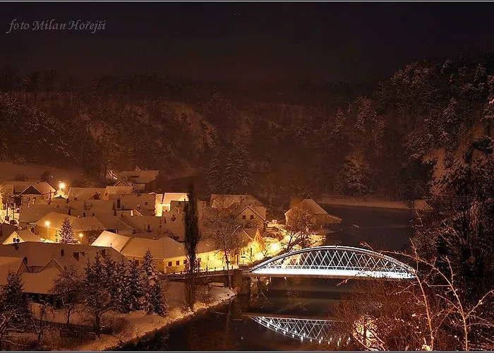Liduska S Kavarnou Maison d'hôtes Bechyně